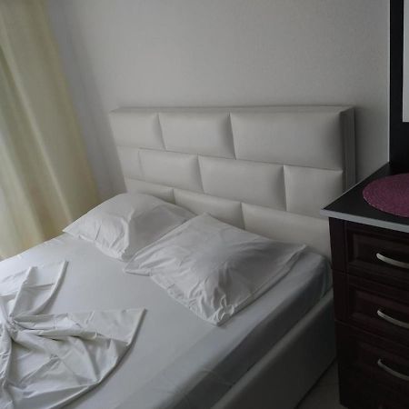 Aparthotel Vila Tufi Velipojë Extérieur photo