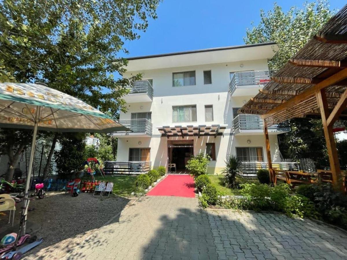 Aparthotel Vila Tufi Velipojë Extérieur photo