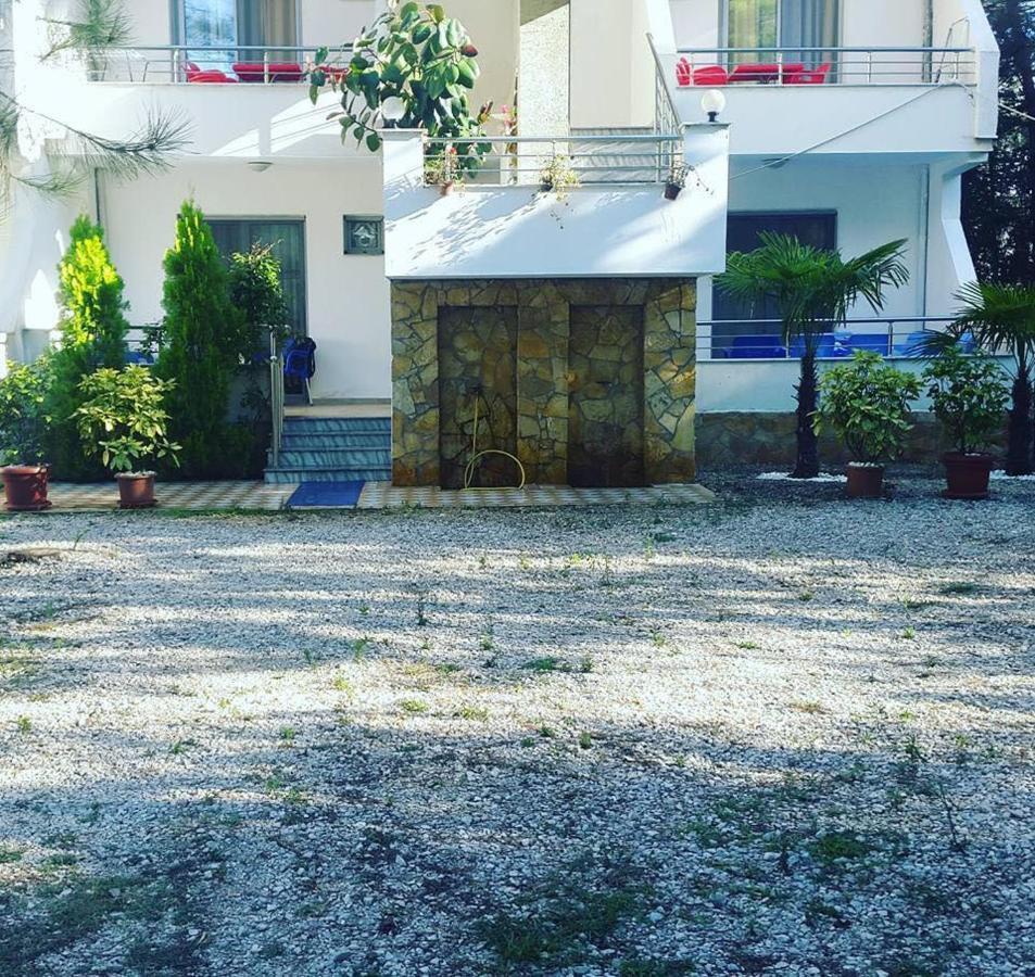 Aparthotel Vila Tufi Velipojë Extérieur photo