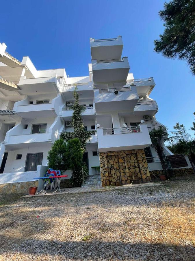 Aparthotel Vila Tufi Velipojë Extérieur photo