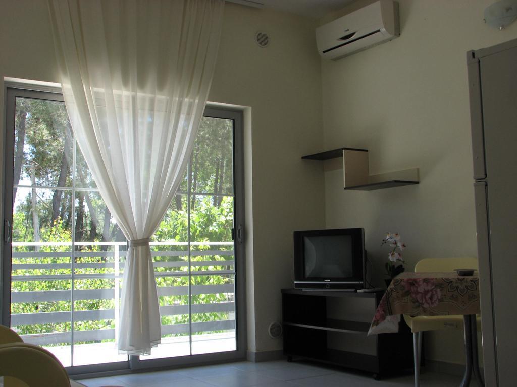 Aparthotel Vila Tufi Velipojë Extérieur photo